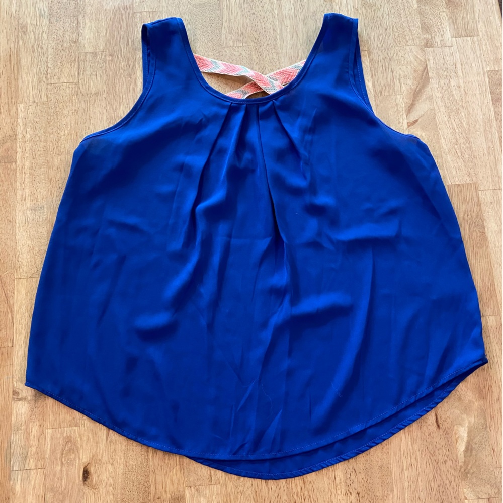 Papermoon flowy tank with contrast detail